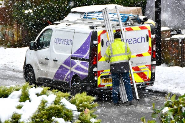 telecoms engineer winter safety